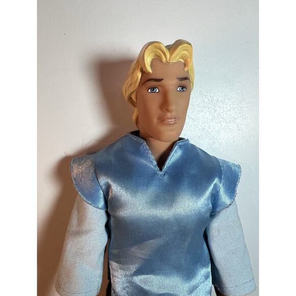 Disney Store Captain John Smith Classic Doll 12" - Picture 2 of 8